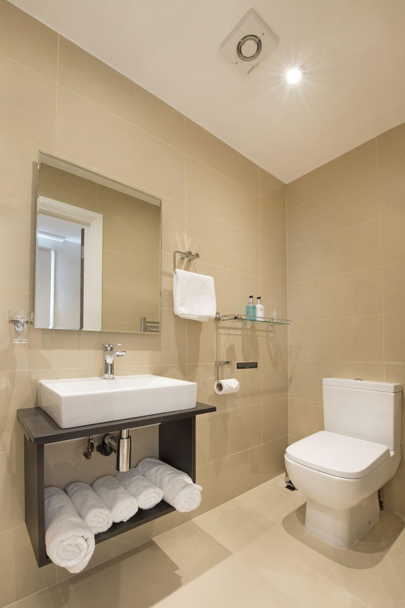 Oyo Townhouse 30 Sussex Hotel, London Paddington Dış mekan fotoğraf